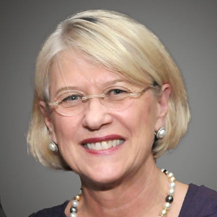 headshot of Christine Robb