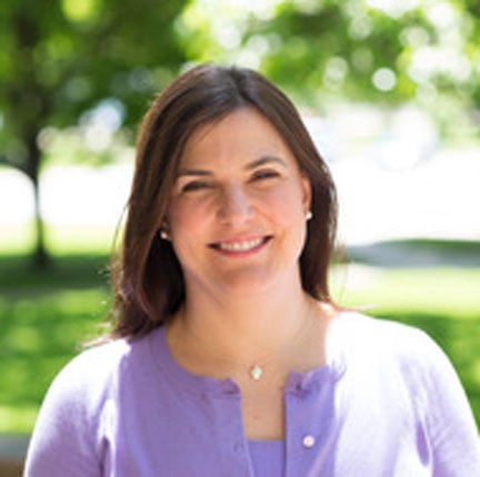 headsdhot of Christine Lavelle
